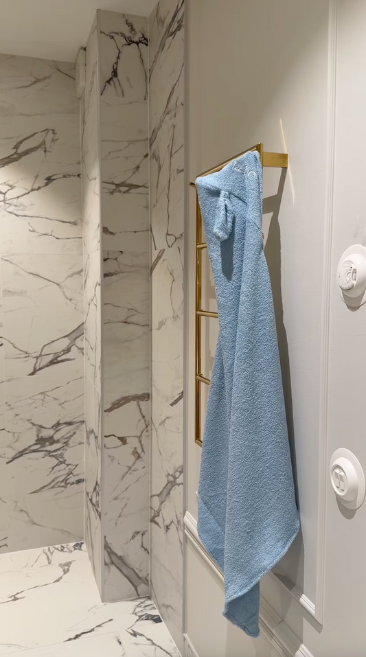 Gaveidé: Sy et personligt babyhåndklæde med hætte